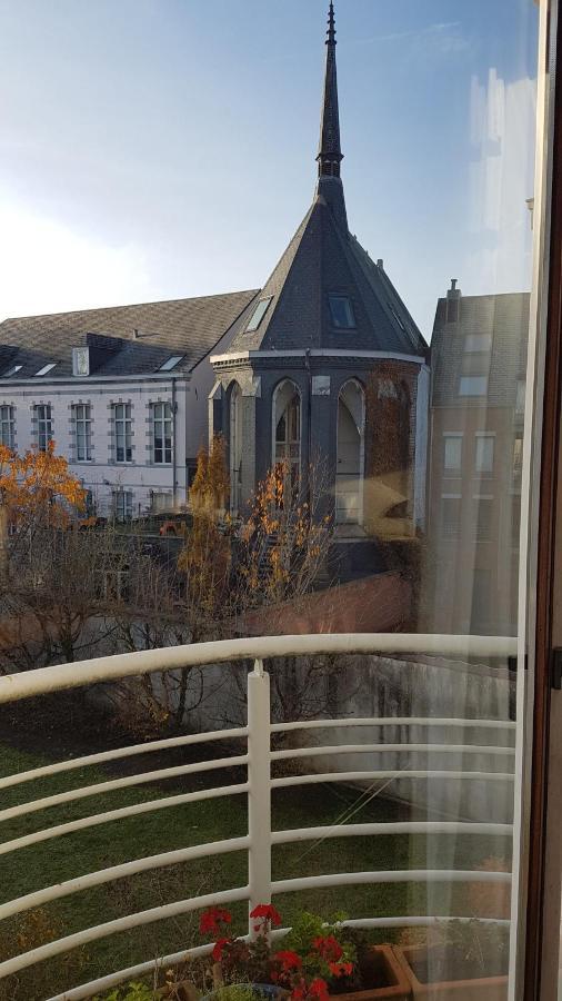 Logement Dans Le Coeur Historique De 몽스 외부 사진